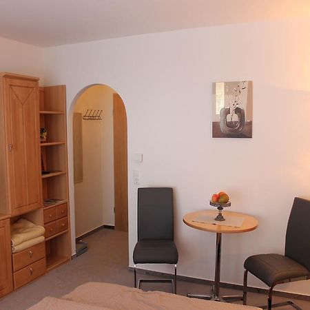 Haus Traudel Matt Hotel เอลซาค ภายนอก รูปภาพ