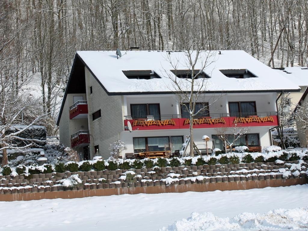 Haus Traudel Matt Hotel เอลซาค ภายนอก รูปภาพ